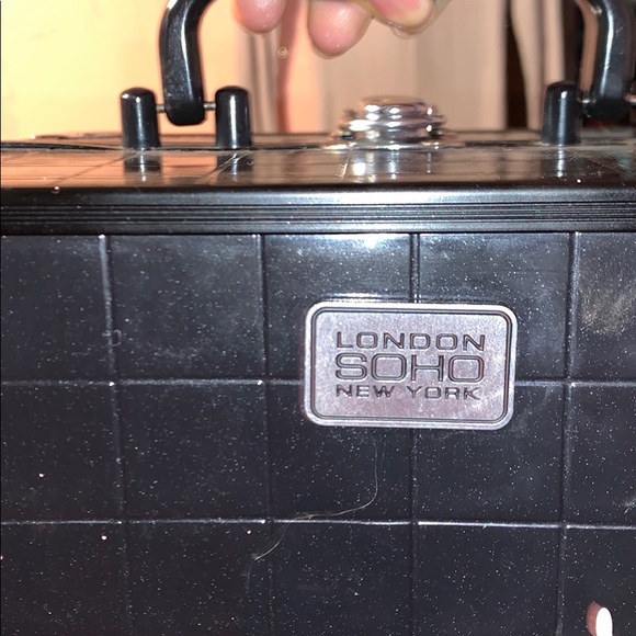 Makeup Caboodle box - Picture 7 of 8